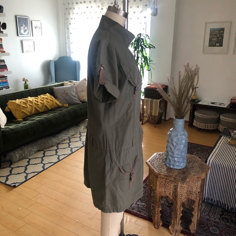Surplus Dress - Picture 7 of 9